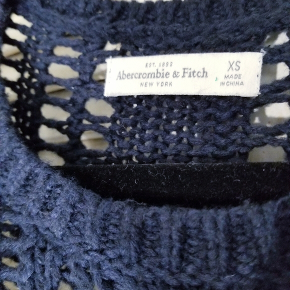 Abercrombie & Fitch Navy Sweater XS - Picture 5 of 5